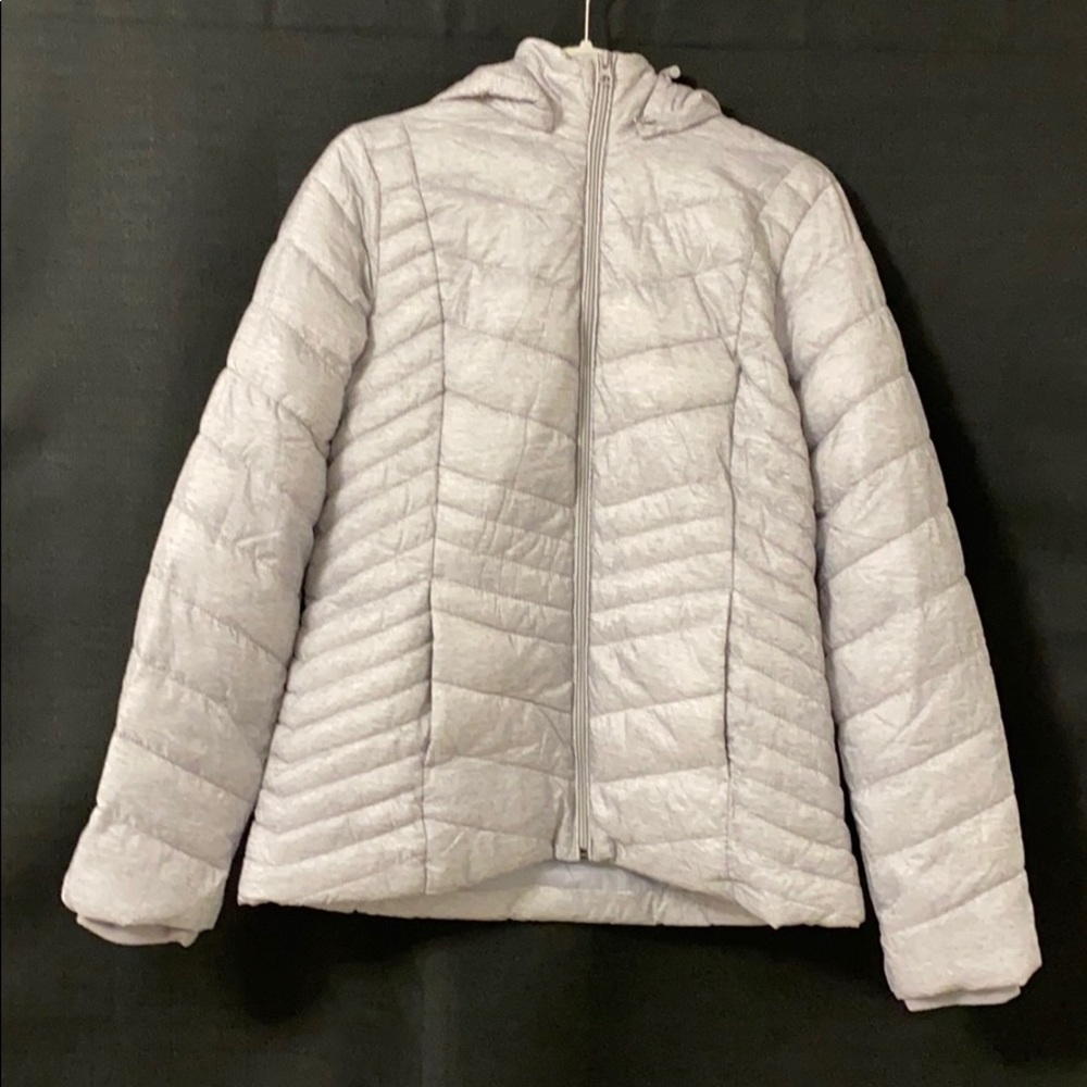 SALE❗️New with tags Women’s packable Jacket